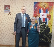 Вручение юбилейных медалей "75 лет Победы в Великой Отечественной войне 1941-1945 гг."